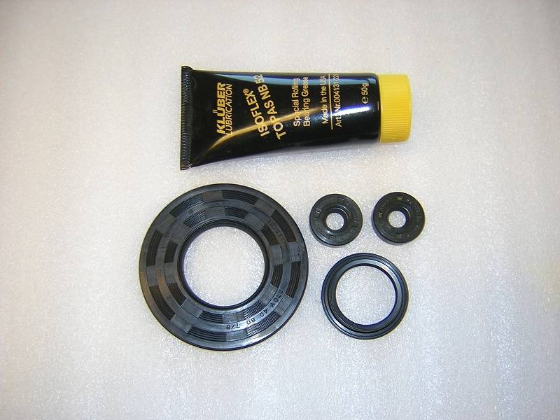 Ski Doo Crank Seal & IsoFlex Grease Set